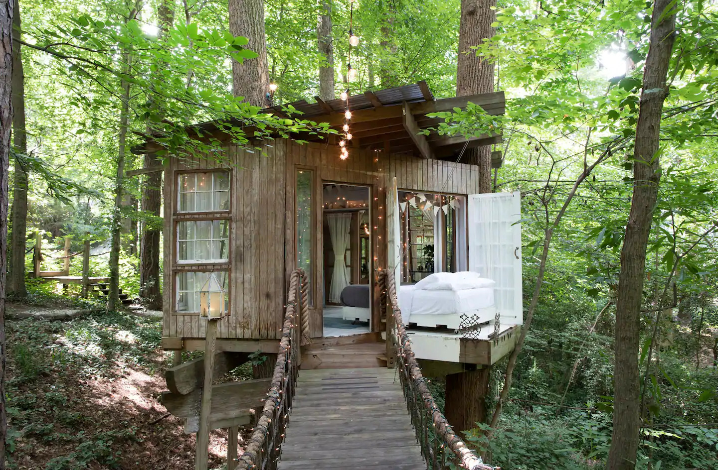 most romantic Airbnb rentals