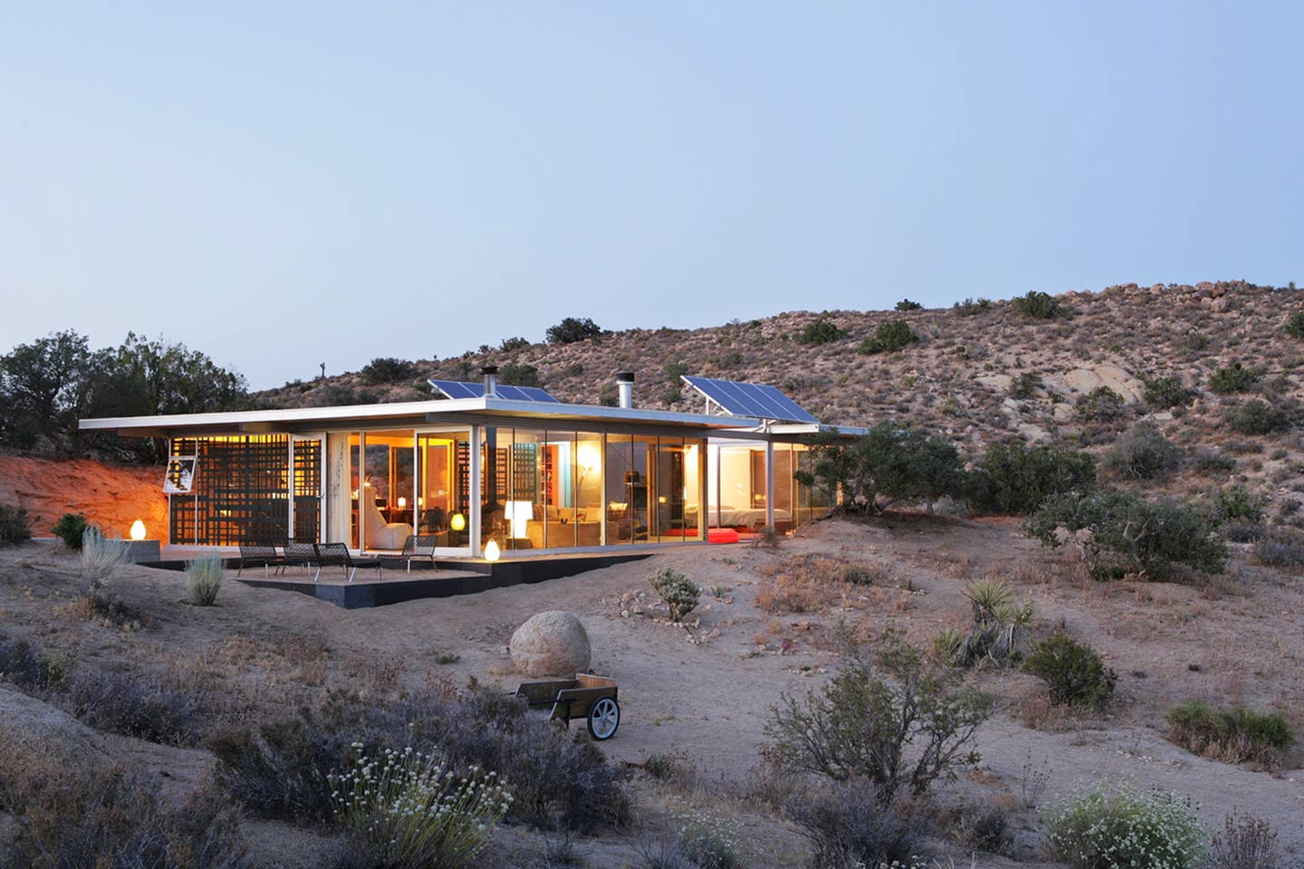 off-grid ithouse on airbnb